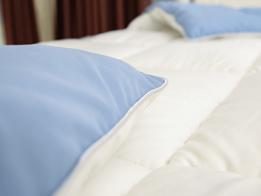 Selimut poliester warna dua